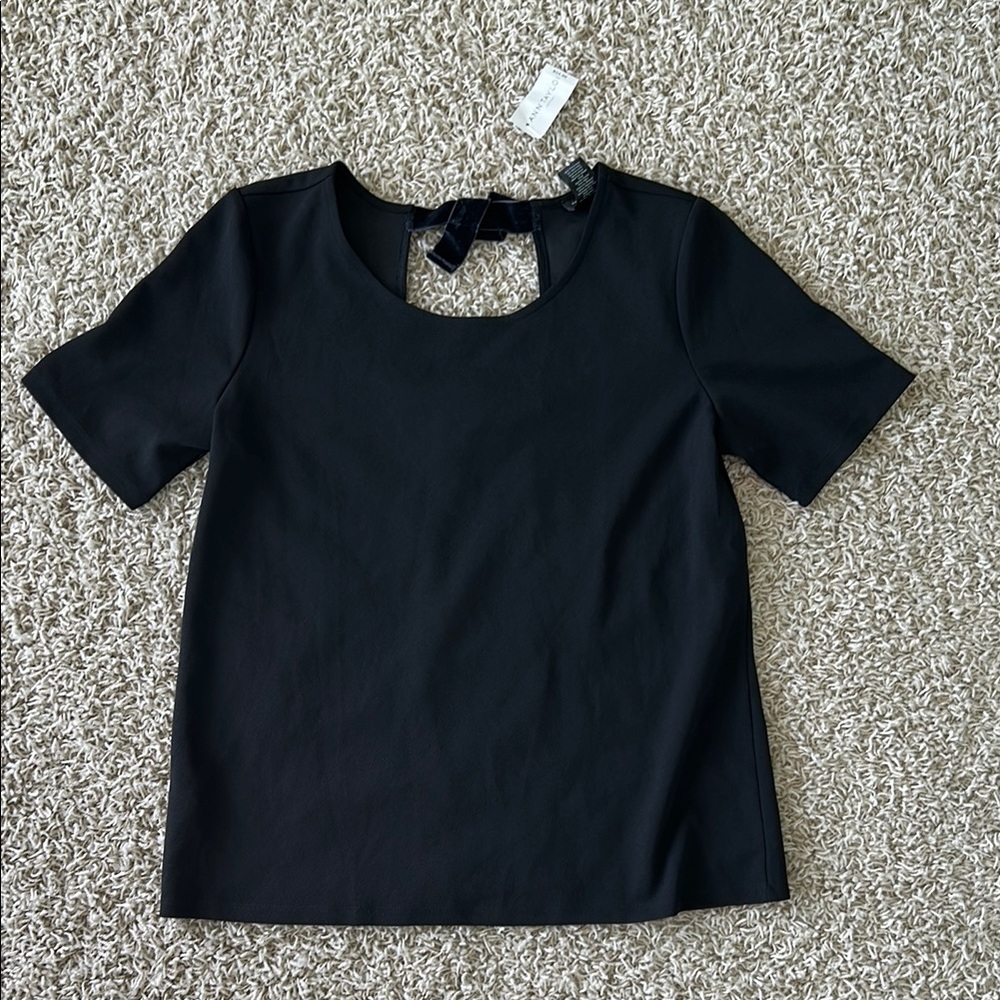 NWT Ann Taylor Factory Women’s Small Black Top With Patterned Back